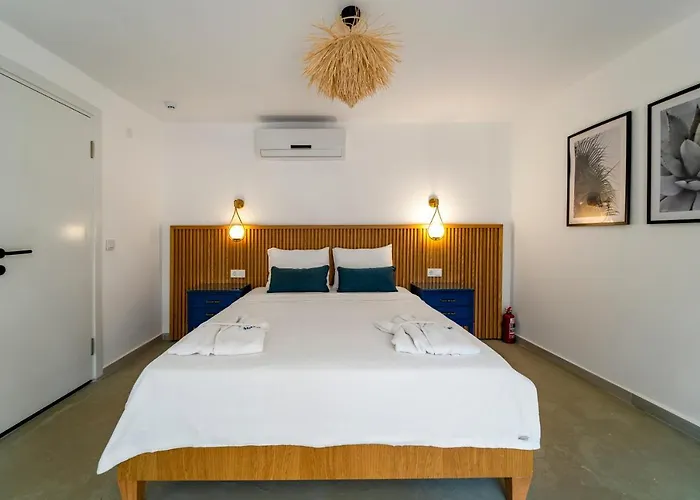 Massi Near The Sea Hotel