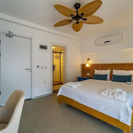 Massi Near The Sea Hotel