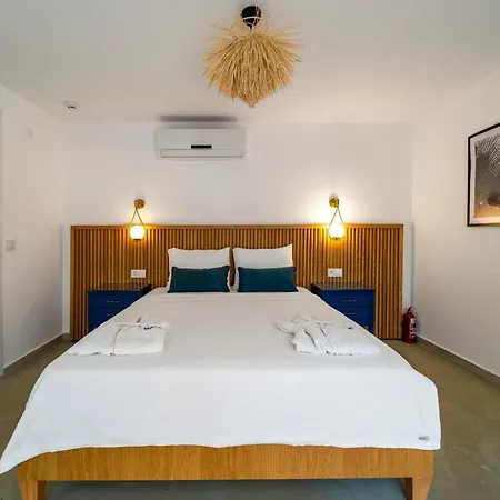 Massi Near The Sea Hotel