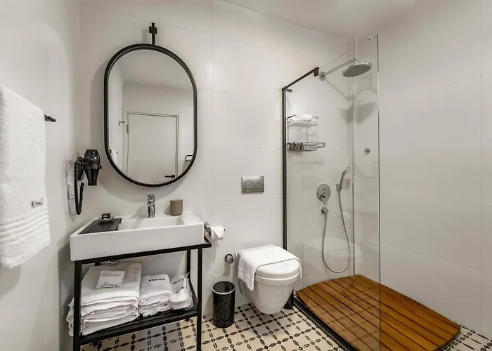 Hotel Massi Near The Sea